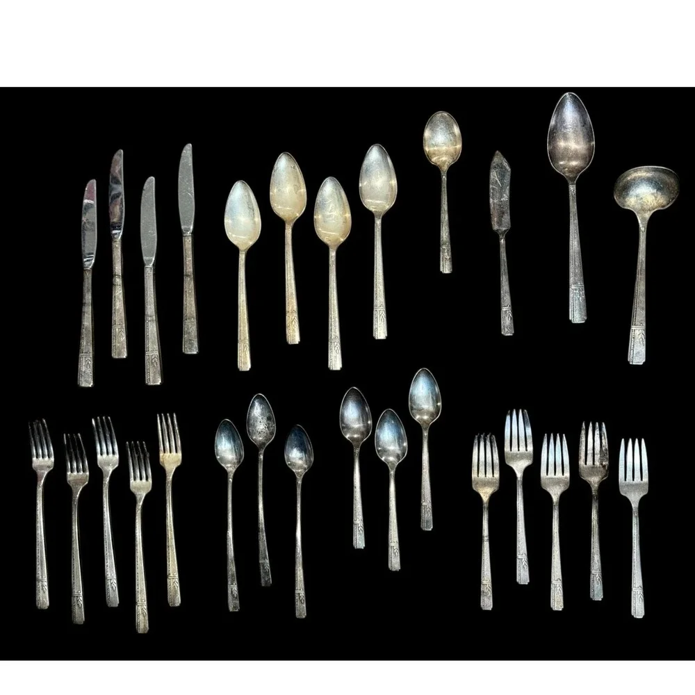 Vintage Oneida Grenoble‎ Prestige Silverplate Flatware Set 28 Pc 1938 Heirloom